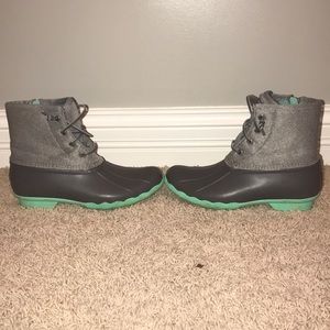 Sperry Saltwater Duck Boot Size 6